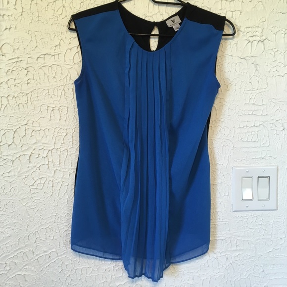 Small Blue Worthington Blouse with Ruffle - Picture 3 of 7